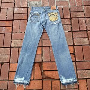 Levi’s 505 Distressed Blue Jeans W31 L34 Raw Hem Snakeskin Patch Vintage Style